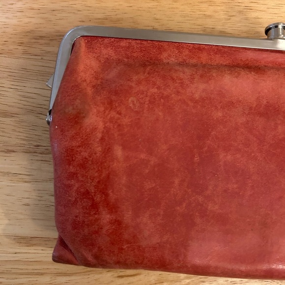 HOBO Lauren Polished Leather Double Frame Design Vintage-Inspired Aesthetic - Picture 5 of 16